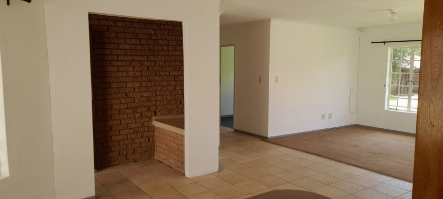 To Let 3 Bedroom Property for Rent in Flimieda North West